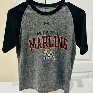 Boys Youth Under Armour Gray and Black Miami Marlins T-Shirt SZYouth Medium